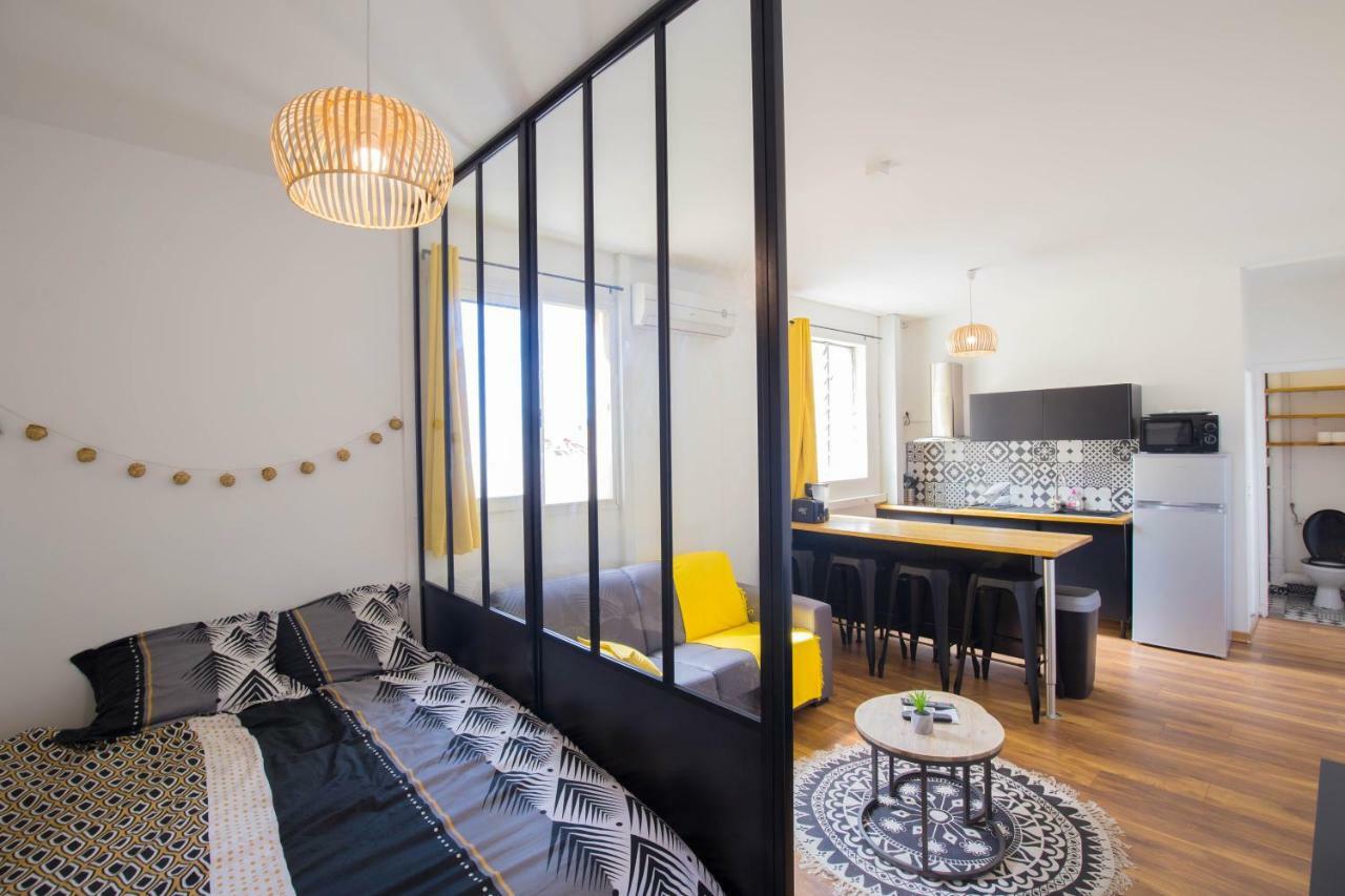 Appartement Hypercentre+ Place De Parking Privee Saint-Denis Kültér fotó