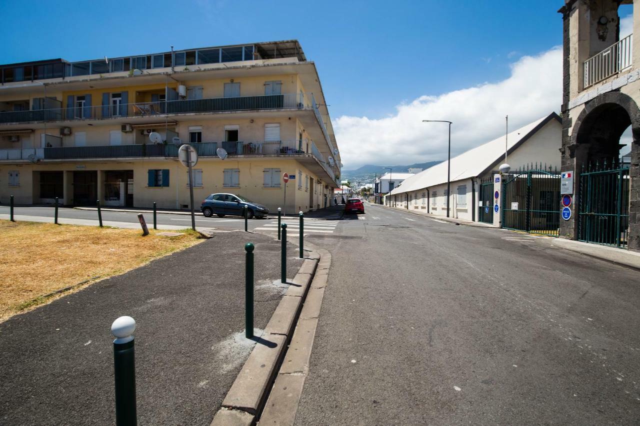 Appartement Hypercentre+ Place De Parking Privee Saint-Denis Kültér fotó